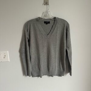 Banana Republic Sweater ❤️